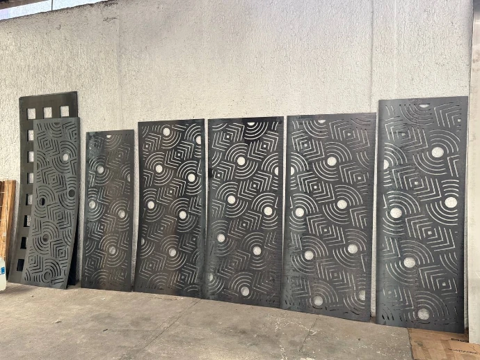 ejemplos de celosias metalicas en guadalajara